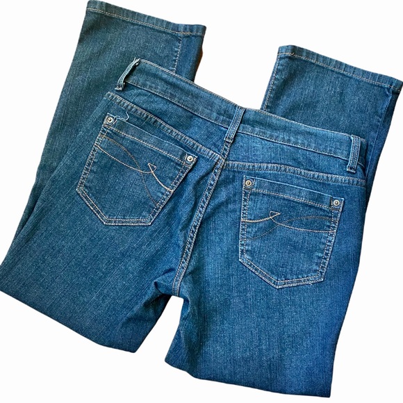 DKNY Jeans, Womens Denim Jeans,DKNY Avenue B Jeans,High Rise Straight Leg Jeans - Picture 3 of 12